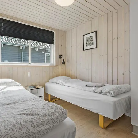Gorgeous In With Sauna 펜션 Højby
